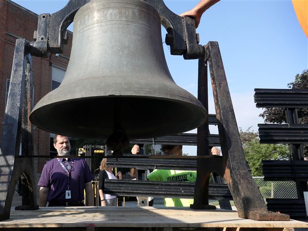 Maumee's Union Elementary School bell finds new home