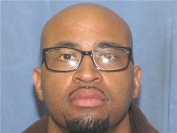 FBI seeks information on man tied to Toledo-area bank robberies