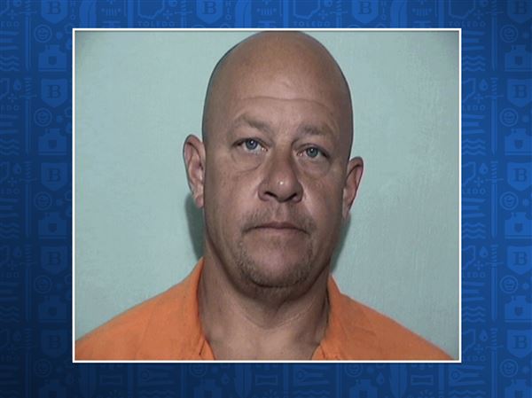 Former Oregon school board member jailed after violating protection order