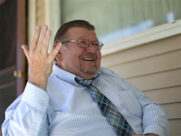 Peter Ujvagi receives national recognition for immigration work
