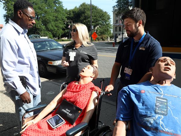 Donated bus to become mobile education unit to fight Toledo-area opioid epidemic