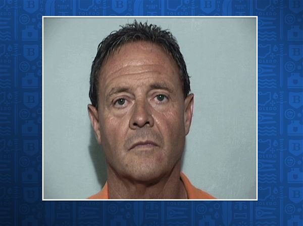 Dayton man accused of impersonating TPD officer, theft