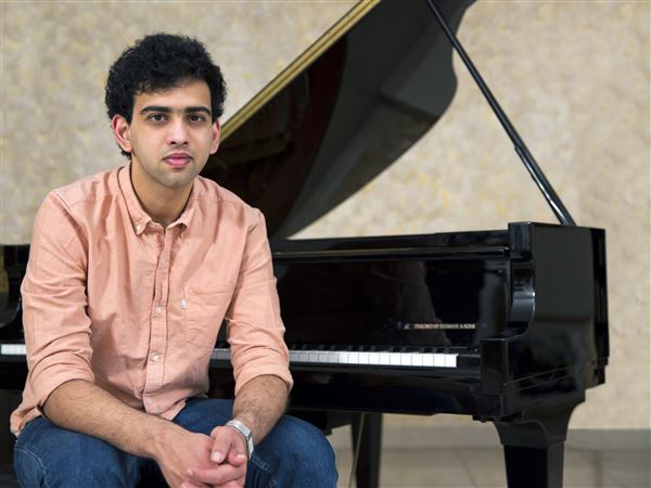 Jazz scholar brings Indian music to Toledo