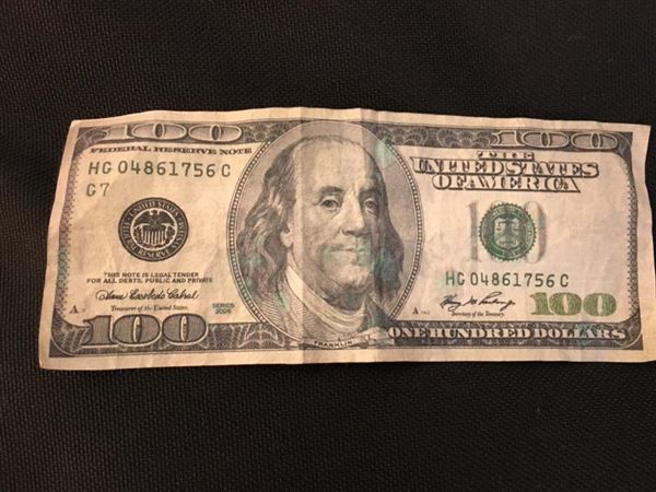 Customer flees after using counterfeit bill at McDonald's