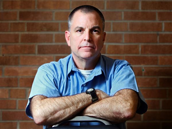 Governor urges hearing in Noe clemency bid