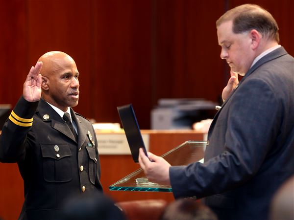 Byrd sworn in as Toledo's new fire chief