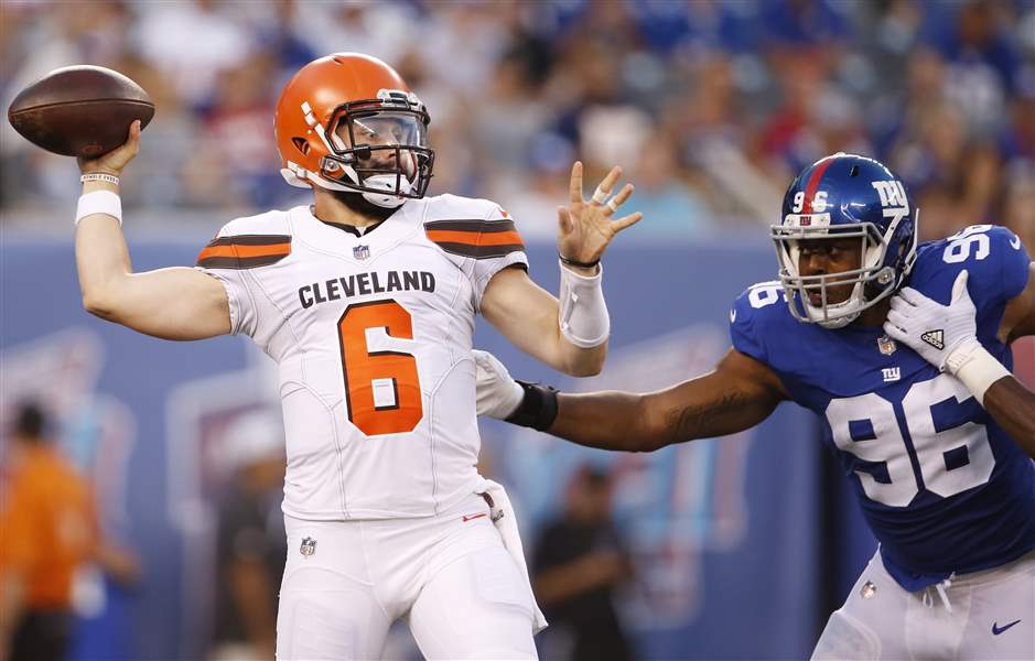 Browns-Giants-Football-9