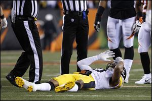 Pittsburgh Steelers linebacker Ryan Shazier suffered a spinal injury last season as a result of a helmet-driven tackle.