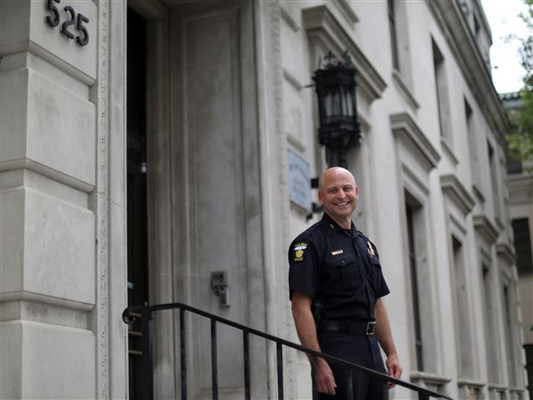 Deputy chief retires after 33 years with TPD