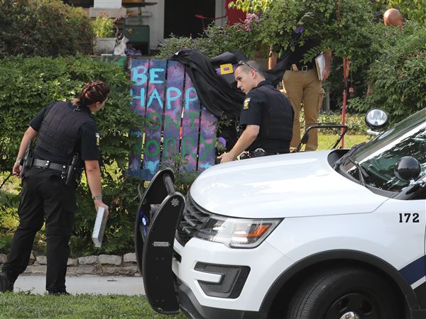 1 dead in double shooting in South Toledo
