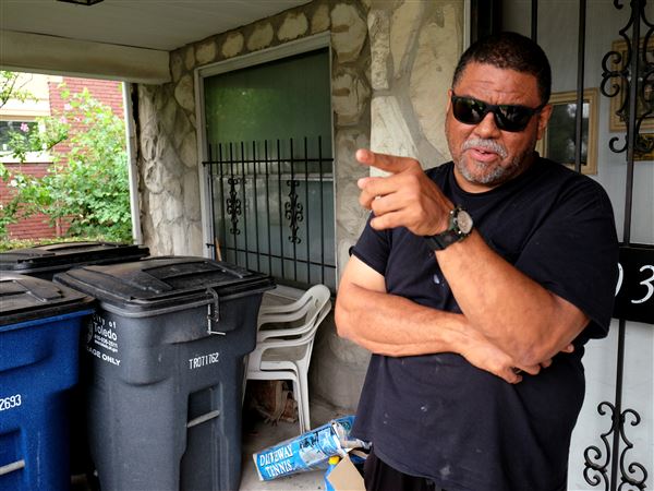 Neighbors join Lucas County Land Bank in fighting blight in Toledo