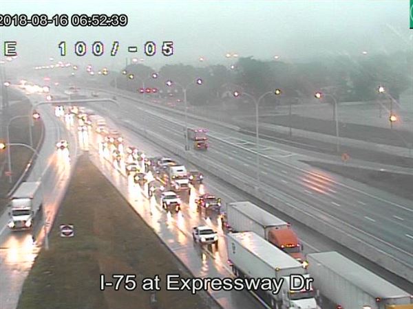 I-75 at I-475 spilt closed after semi-truck crash