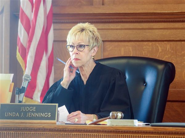 Man sentenced to 8 years in prison for breaking girlfriend's jaw