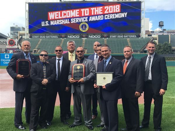 Toledo office of U.S. Marshals receives award