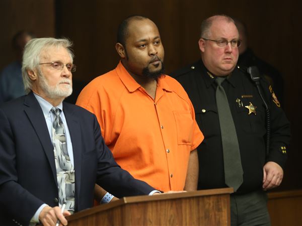 Toledoan on trial for murder takes the witness stand