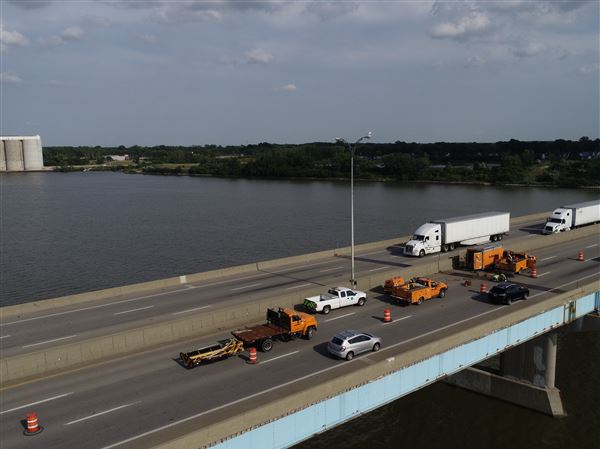 Large pothole snarls traffic on DiSalle Bridge