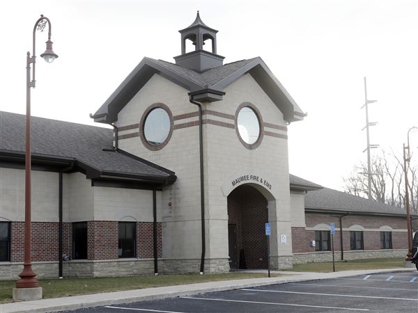 Maumee Fire Department hosts drive-thru barbecue