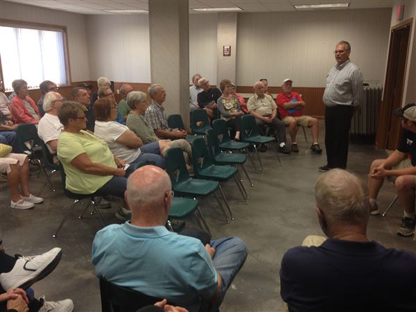 Congressional candidate Michael Galbraith opposes aquifer plan