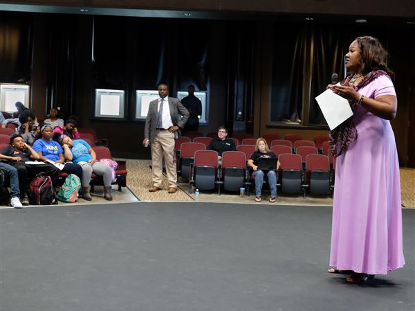 Elections officials urge eligible Toledo students to vote