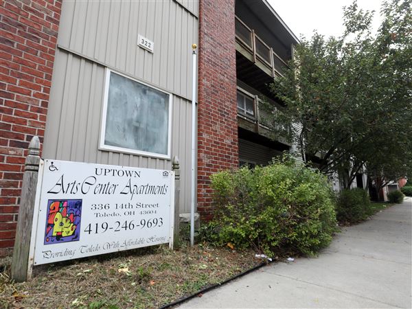 Tenants want transparency about Uptown Arts Apartments proposed sale