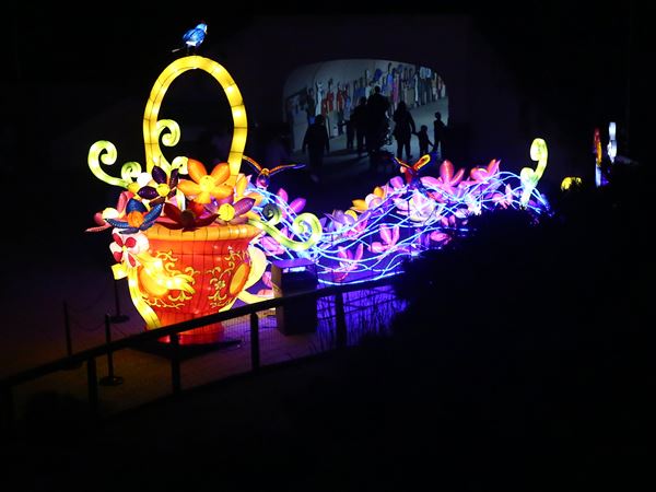 Luminous Nights returns to Toledo Zoo