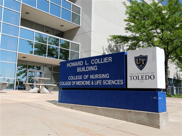 University of Toledo hosts screening of documentary on opioid addiction