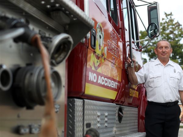 Toledo firefighters invite public to learn about safety