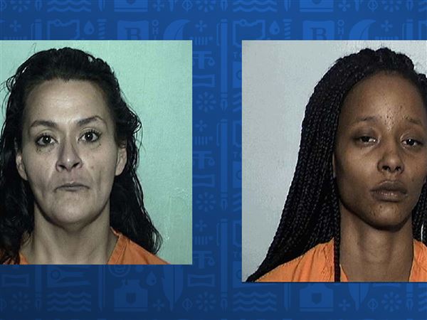 2 women charged with child endangering after leaving children alone