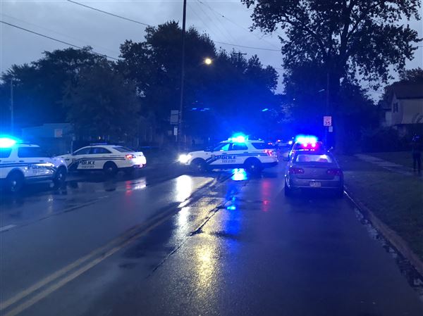 Negotiators on scene after shooting in South Toledo