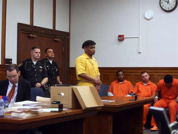 Teen enters plea in street brawl shooting