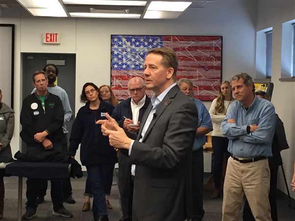 Cordray, Brown rally to get out vote