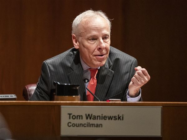 Councilman Tom Waniewski's last meeting was Tuesday