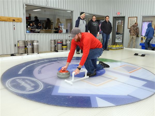 Olympic gold medalist pays visit to Black Swamp Curling Center
