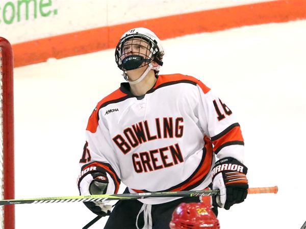 Bowling Green hockey records weekend sweep of Western Michigan