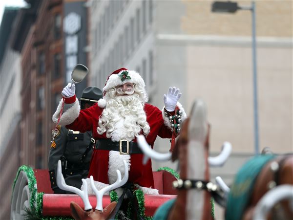 Blade Holiday Parade to bring floats, balloons, bands to downtown