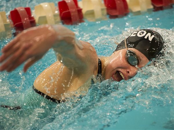 Swimming roundup: St. Francis, St. Ursula rule in pool