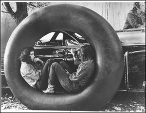 Arlo Guthrie, left, played himself in the film 'Alice's Restaurant,' baed on his hit single.