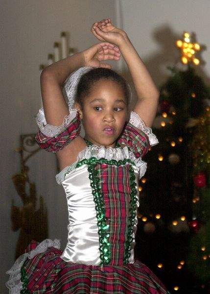 Youngsters-get-taste-of-ballet-and-full-helping-of-fun