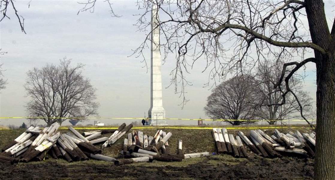 Crews-muster-to-fix-Fort-Meigs