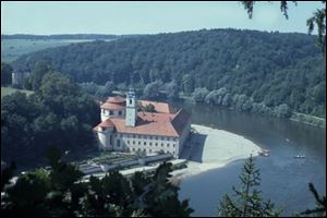 The Weltenburg monastery, which stands on the banks of the Danube River in Germany, brews seven types of beer and serves them to visitors.