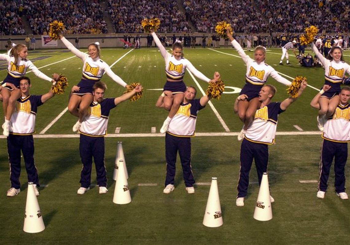 Cheer Basket Toss Kick Twist