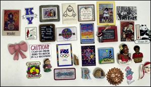 The most popular magnets are those with humorous phrases and parodies.