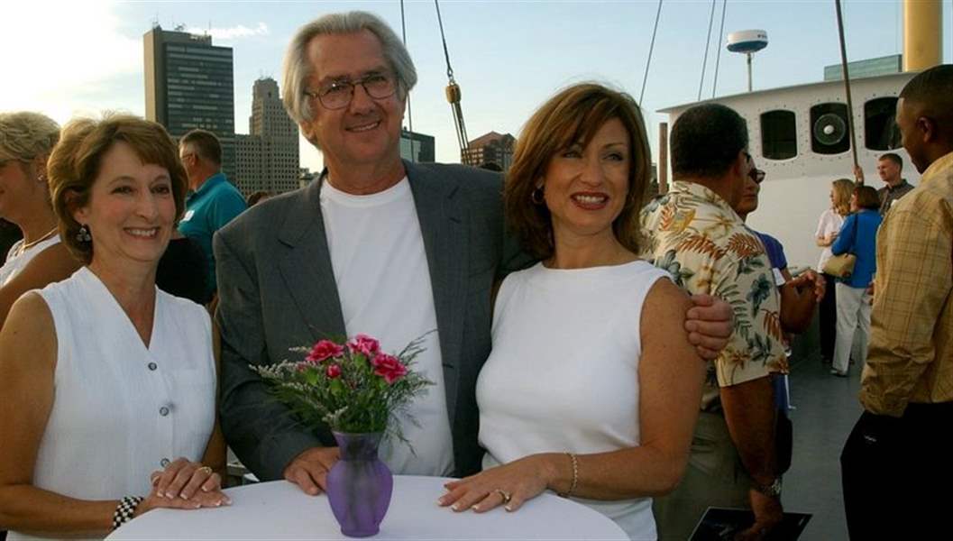 Revelers-hoist-sails-for-Tall-Ships-3