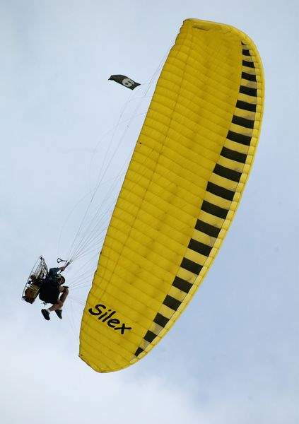 They-get-their-motors-running-and-then-fly-as-free-as-birds