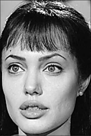 Angelina Jolie 
