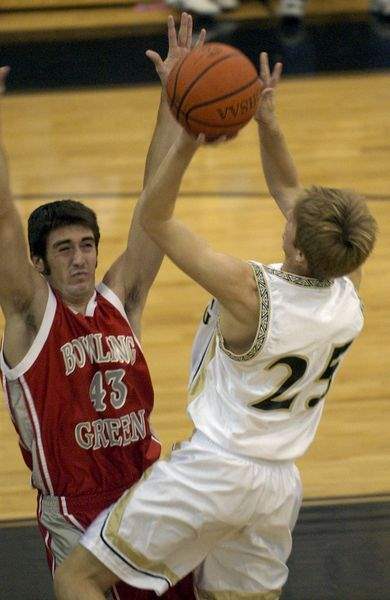 Perrysburg-jolts-Bobcats-2