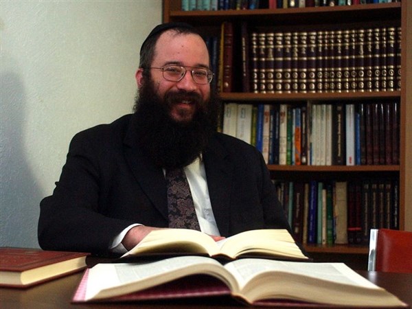 Rabbi presents study of Kabbalah to all | The Blade