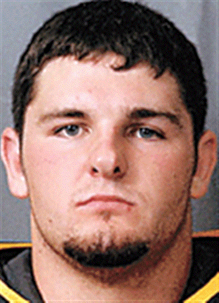 2-football-players-charged-with-assault-during-party