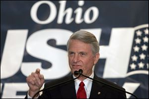 Sen. Zell Miller of Georgia, a Democrat, tells the Ohio Republican delegation why he supports President Bush.