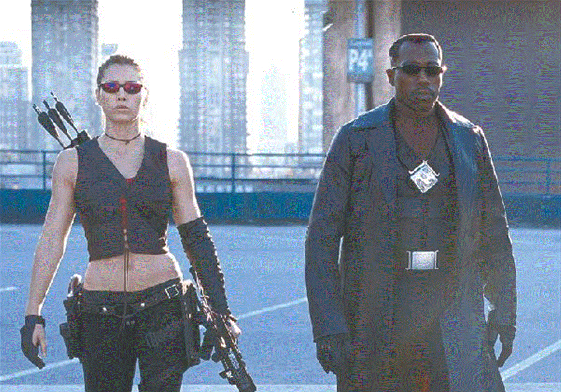 Jessica Biel and Wesley Snipes in i Blade: Trinity/i. 